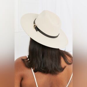 Fame Ride Along Fedora Hat Beige